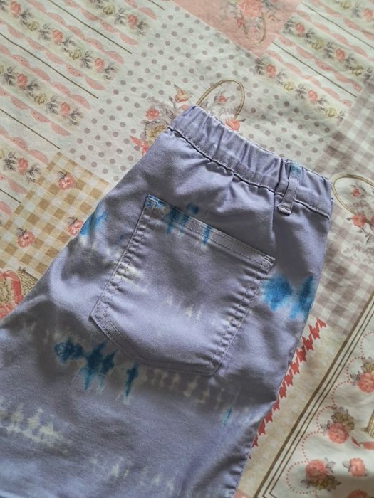 Лилави дънкови къси панталони с Tie-Dye ефект – Размер [S/M]