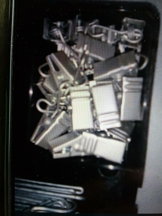 Calorifer cu fir electric,camera video ,cârlige perdele.