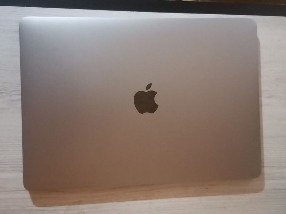 Macbook Pro 13. 330$