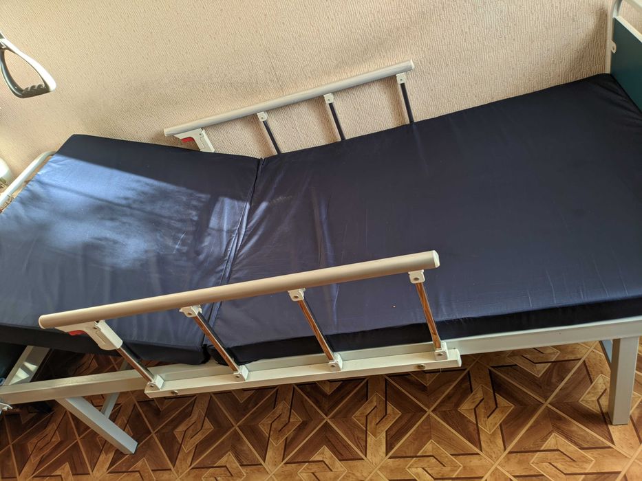 Кровать медицинская