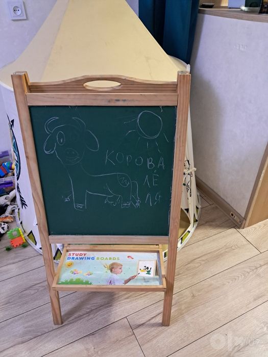 Мольберт. Двухсторонняя доска