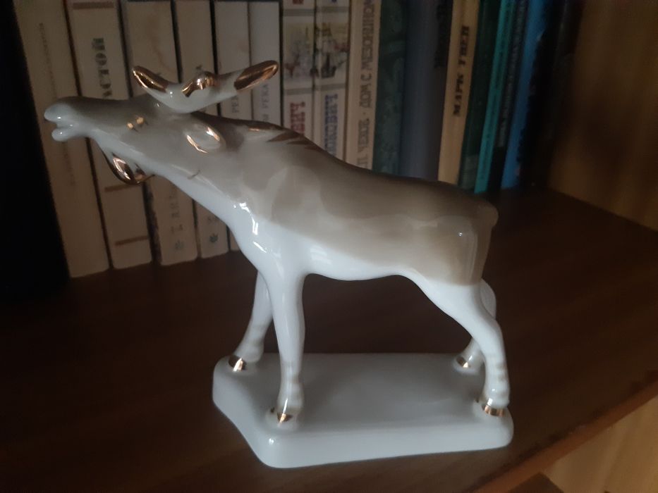 Фарфоровые статуэтки