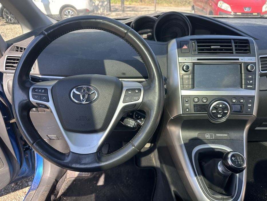 Toyota Verso Тойота Версо 1.6 112кс 2015г На части!