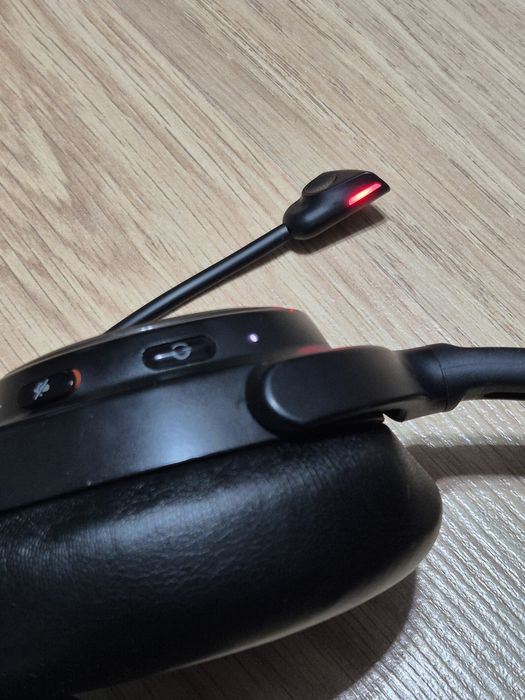 Casti Steelseries Arctis Nova Pro wireless xbox - defect / piese

Nu e