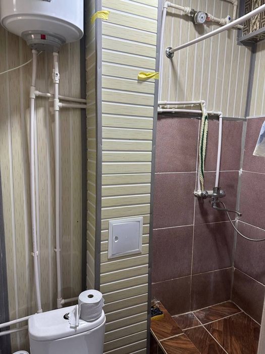 Uy sotiladi 3 hona Angren