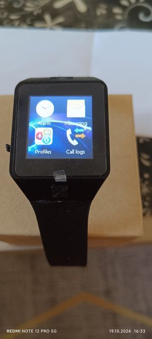 Продавам нов смарт часовник .