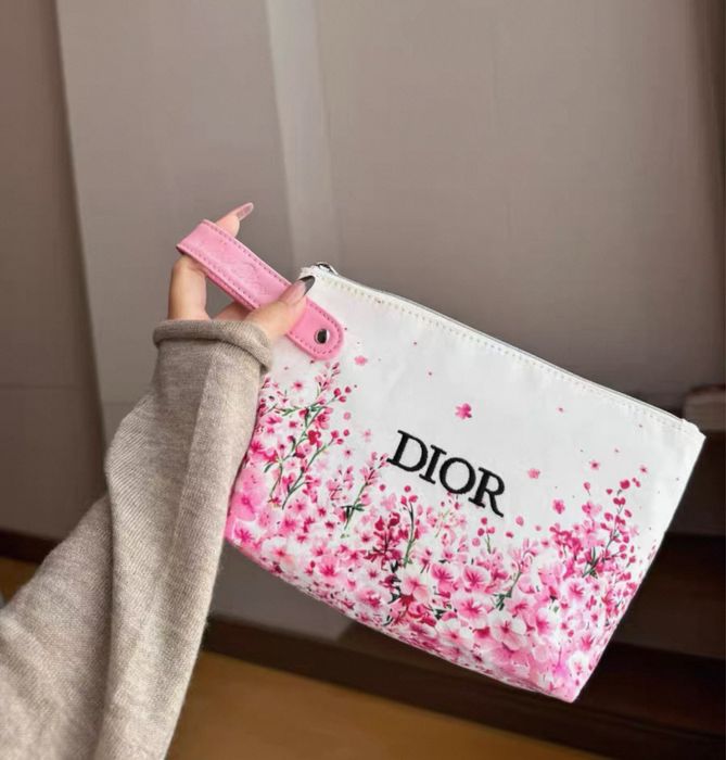 В наличии! Косметички