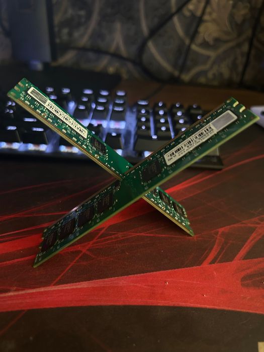 ОЗУ 2 шт по 1 гб