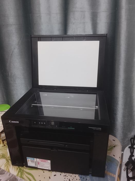 Canon MF 3010 Oʻqqora 3/1 Printer Tiniq aybi yoʻq Srochno