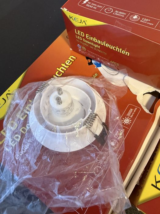 Becuri LED 5W 3000K - Alb cald