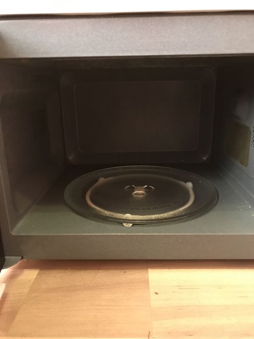 Микроволновка продам