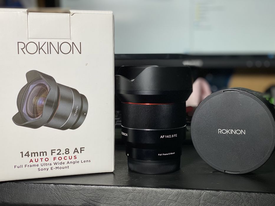 Samyang 14 mm f2.8 dlya sony