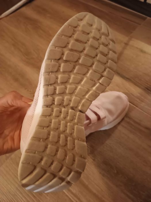 Дамски маратонки Adidas 40 номер