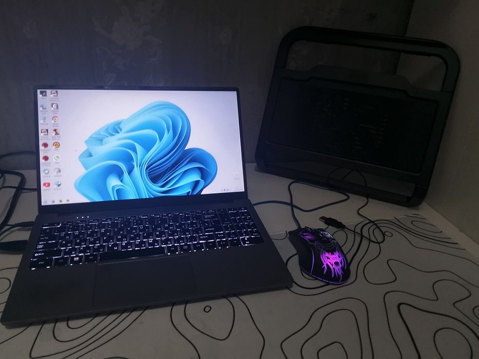 Продаю ноутбук хубра