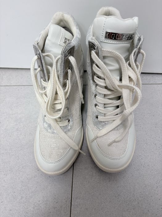 Adidasi Guess originali