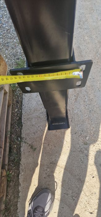 Picior sprijin remorca 8 tone pret 990  lei se poate trimite prin cur