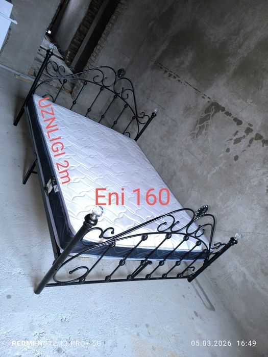 Срочный спальный кровать почти новый отличный с матрасом Сергели