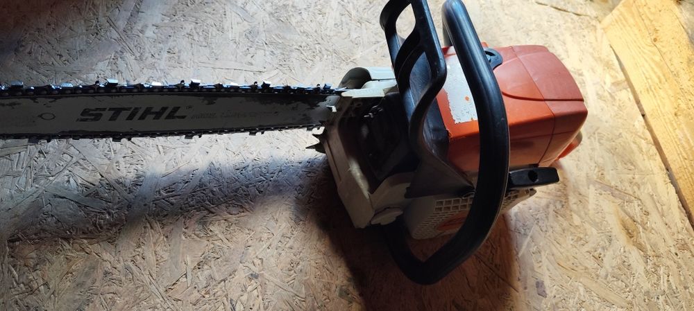 Vând drujbă Stihl 390.