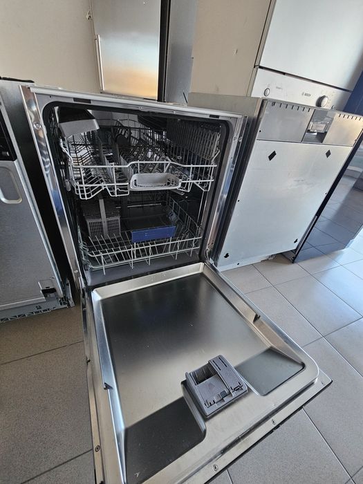 Съдомиялна за пълно вграждане NEFF