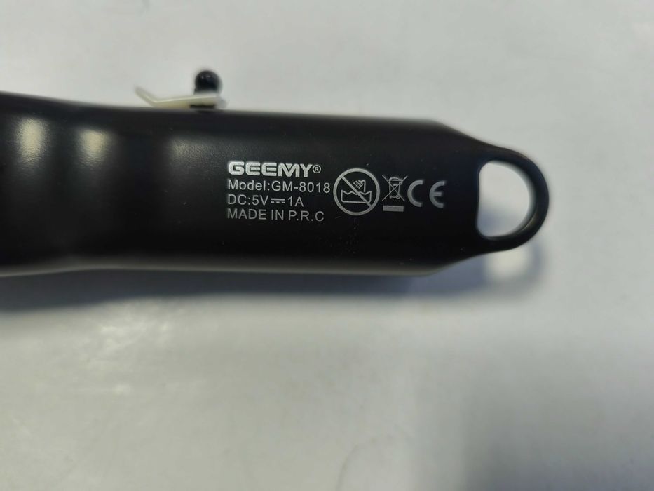 Masina de tuns parul cu acumulator Geemy cu afisaj