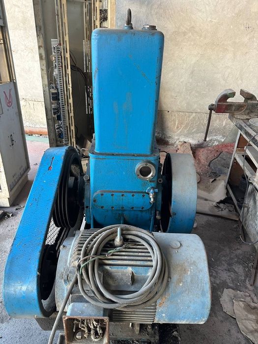 Вакум насос сотилади