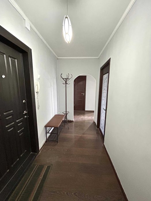 Продаётся 2 комн квартира