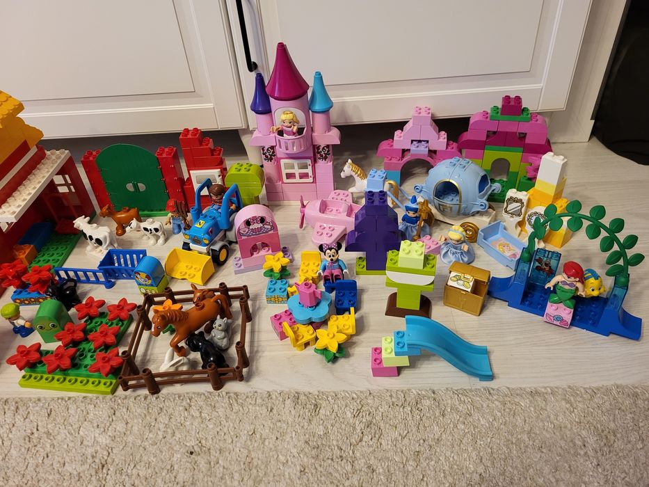 Colectie mare de seturi  LEGO DUPLO cu cutie depozitare