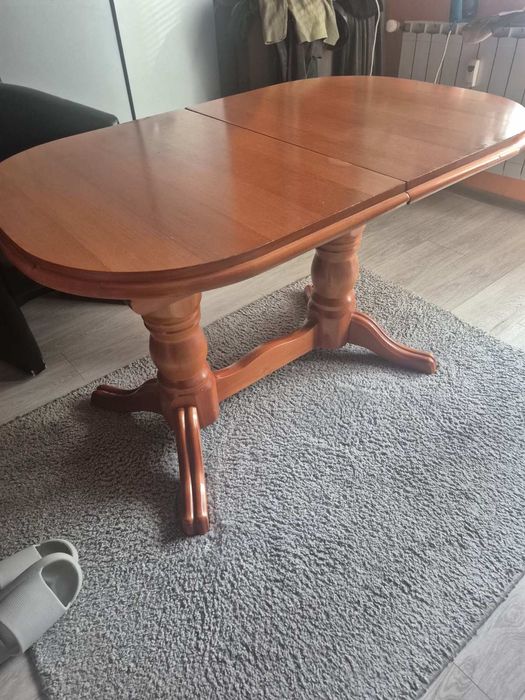 Холна разтегателна маса на две нива