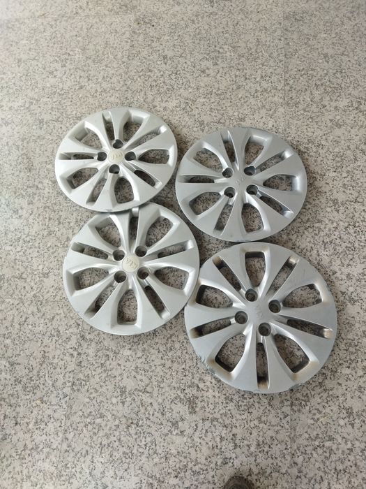 Колпаки КИА РИО 4 шт,отдам за 10 тыс,