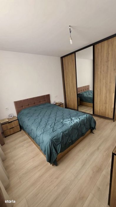 Casa tip duplex de vanzare — zona Capitol, Pitesti
