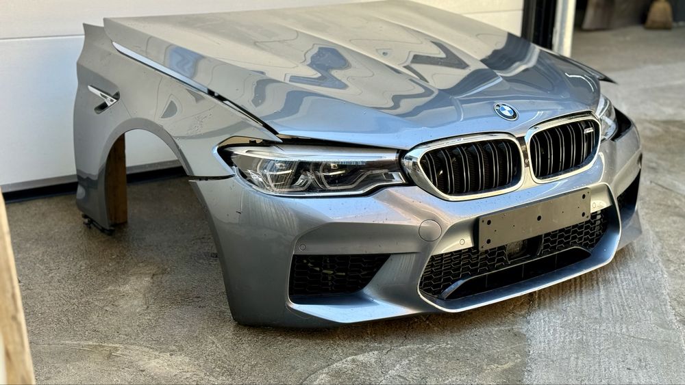 BMW M5 F90 Части за челен удар