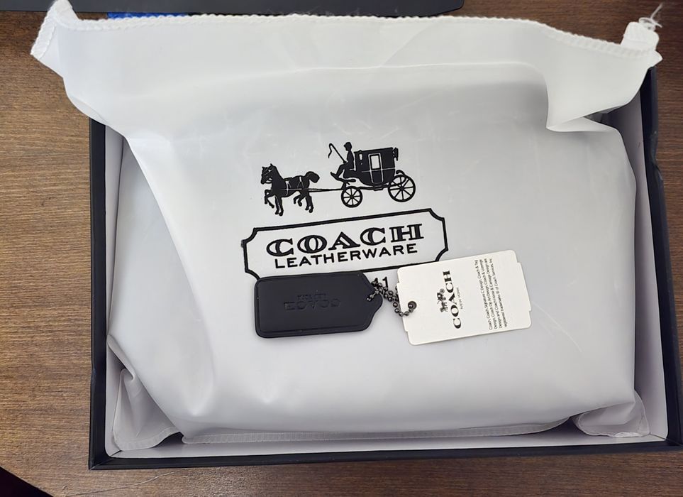 Разкошна, рядка, оригинална мъжка чанта Coach