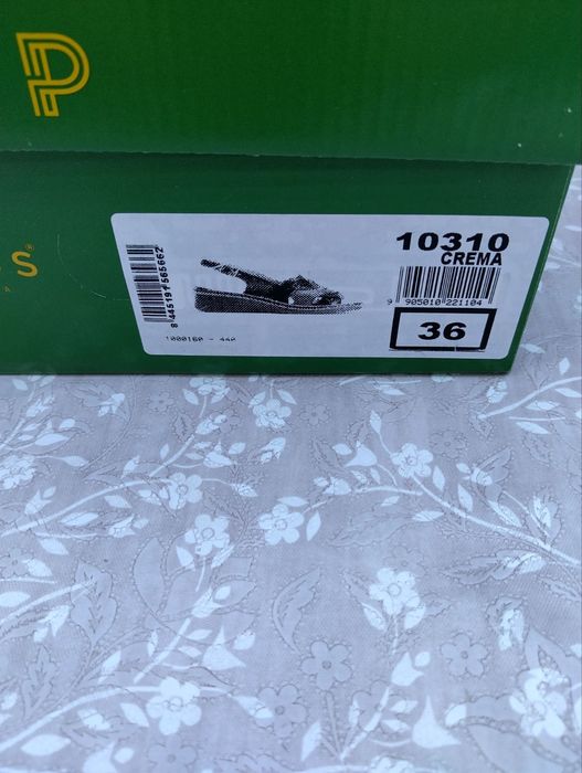 Сандали Pitillos нови