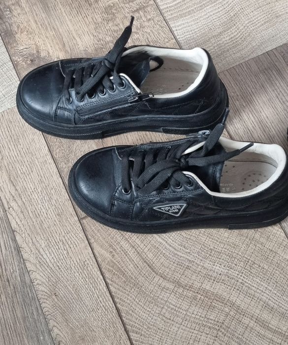 Продам туфли Тиффлани 33 размер