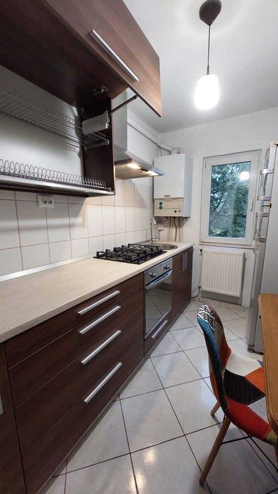 Ultracentral - Inchiriez apartament 2 cam - Podu Ros(10 min de Palas), semidecomandat, PROPRIETAR