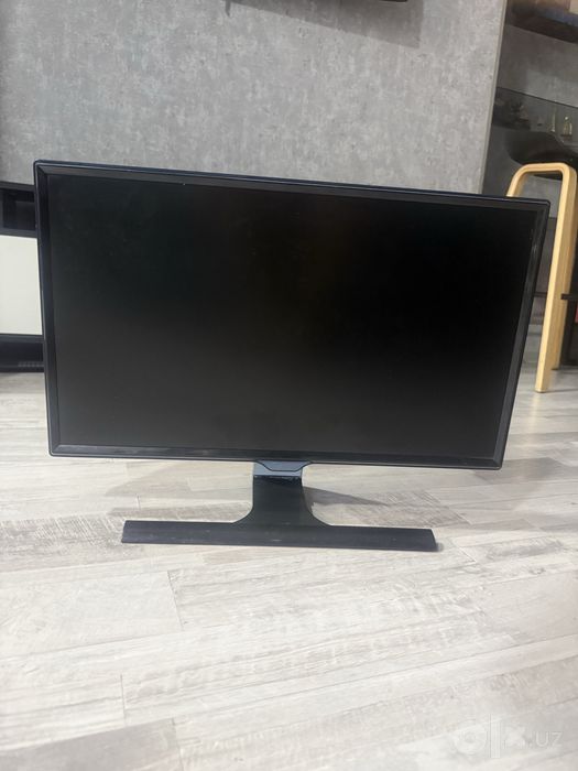 Продается монитор samsung 24