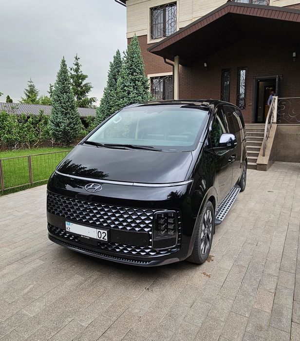 Аренда Hyundai Staria с водителем Алматы Трансфер Туры Вип такси