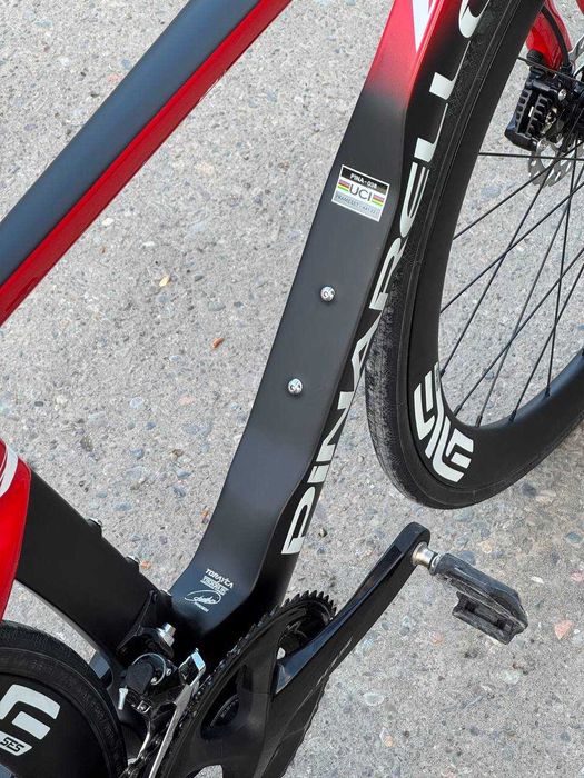 Pinarello dogma f14 полностью карбоновый велосипед