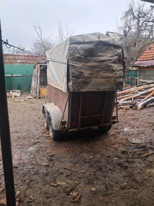 De vânzare remorca de un cal