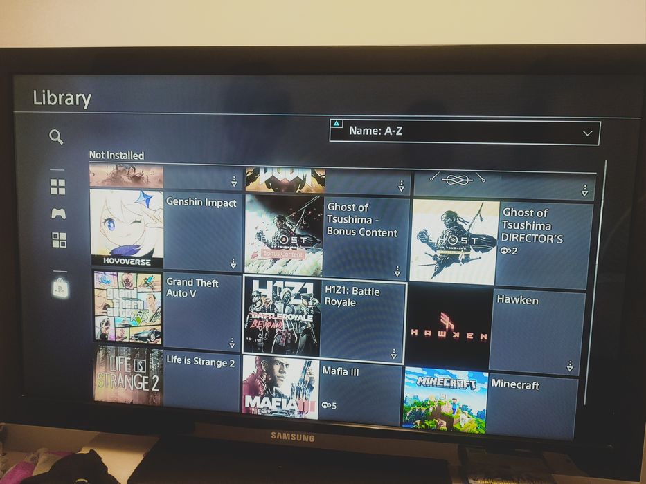 Vând PS4 pro special edition Marvel Spider-Man