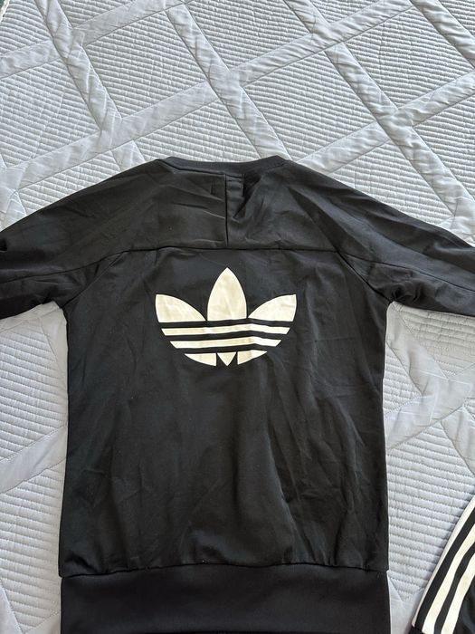 Спортивный костюм