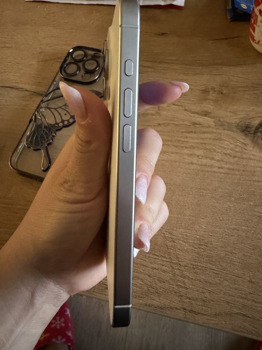 Iphone 15 Pro 128GB Natural Titanium 86% Батерия
