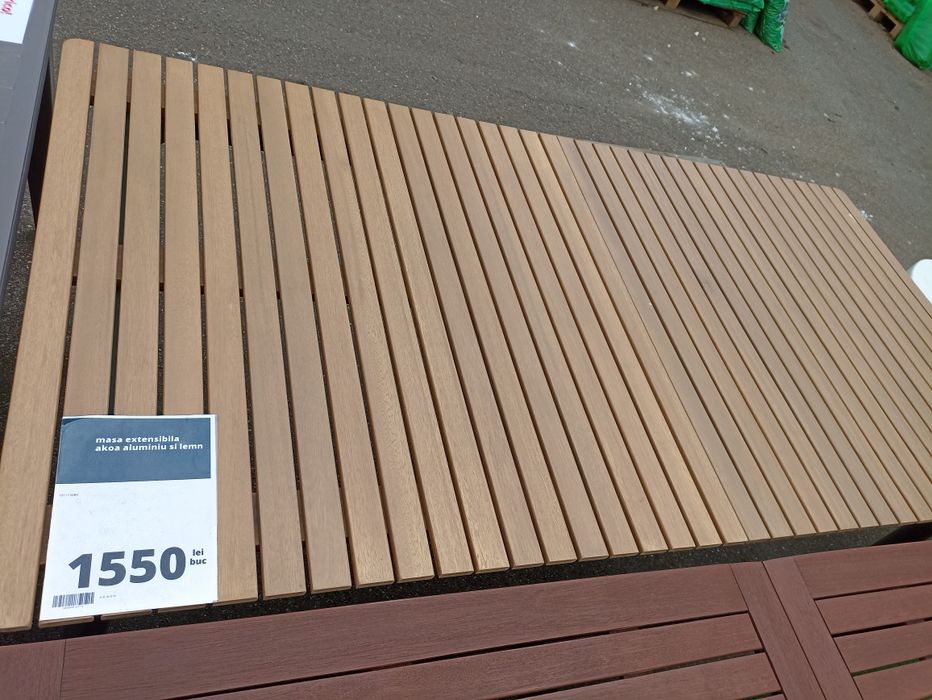 Masa extensibila grădină, cu cadru aluminiu și blat din material lemnos (șipci), NOUA/stare impecabila.