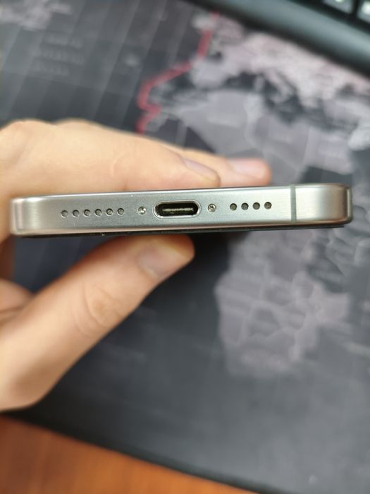 Iphone 15 pro max  natural titanium