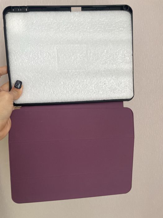 Продам чехол на IPAD PRO 11