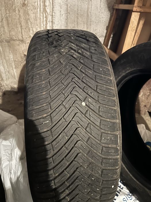 235/55/18 Continental All Season DOT2321