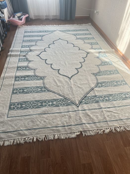 Продам ковер,клем