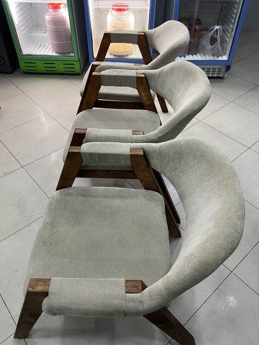 Продам стуля для кофейни