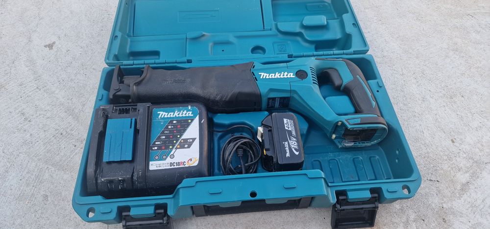 Акумулаторен саблен трион MAKITA DJR186