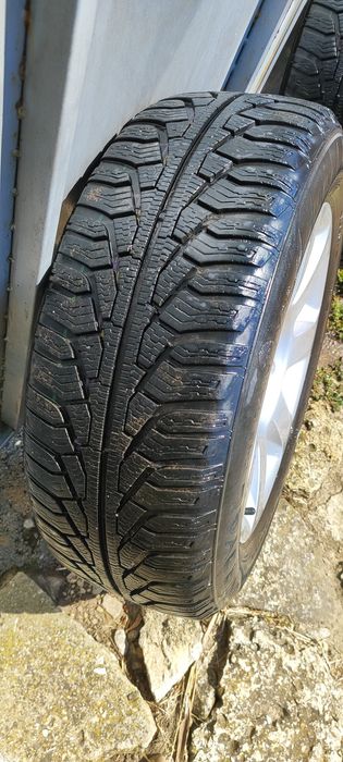 Джанти с гуми 16" 5х120 отвор 74.1 BMW